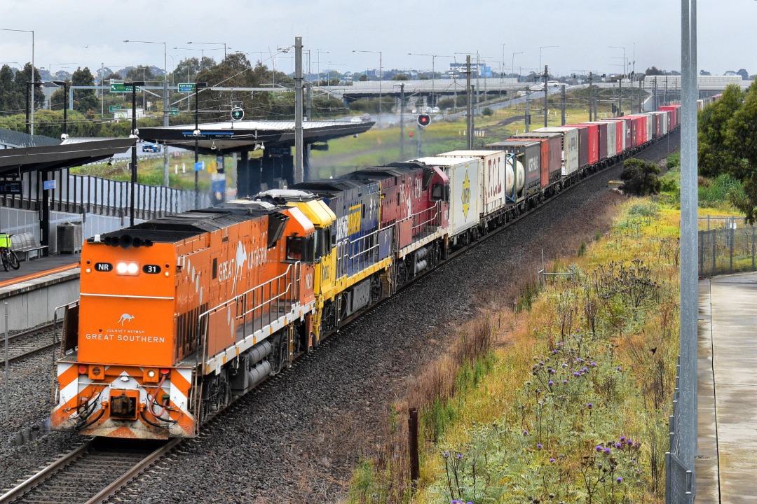 Shawn Stutsel on Train Siding: On a wet and miserable morning, Pacific National's NR31 GS (long end leading), NR82, and NR109 Ghan rolls past Williams
Landing station,...