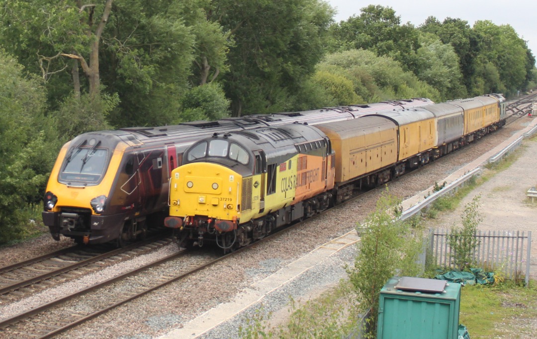 Jamie Armstrong on Train Siding: 37219 with 37610 on the rear working 3Z16 Derby R.T.C. - Carlisle Seen passing Stenson Jcn, Finden, Derby (17/08/21)