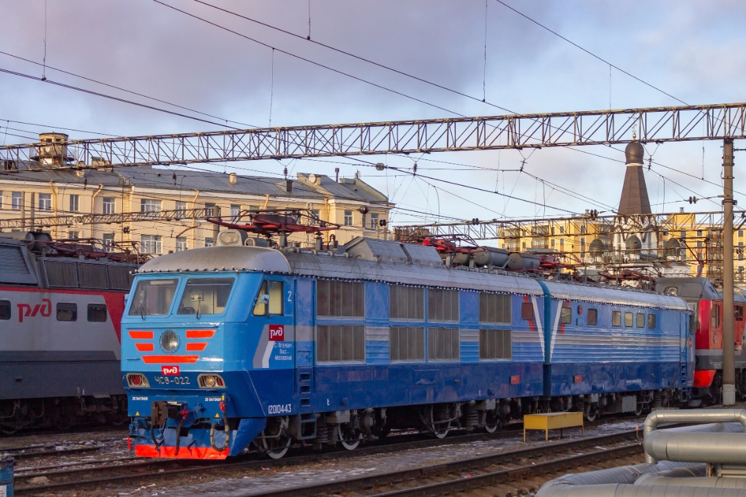 Vladislav on Train Siding: electric locomotive CHS6-022 in the Komsomolsk park of the locomotive depot St. Petersburg-Passenger-Moscow