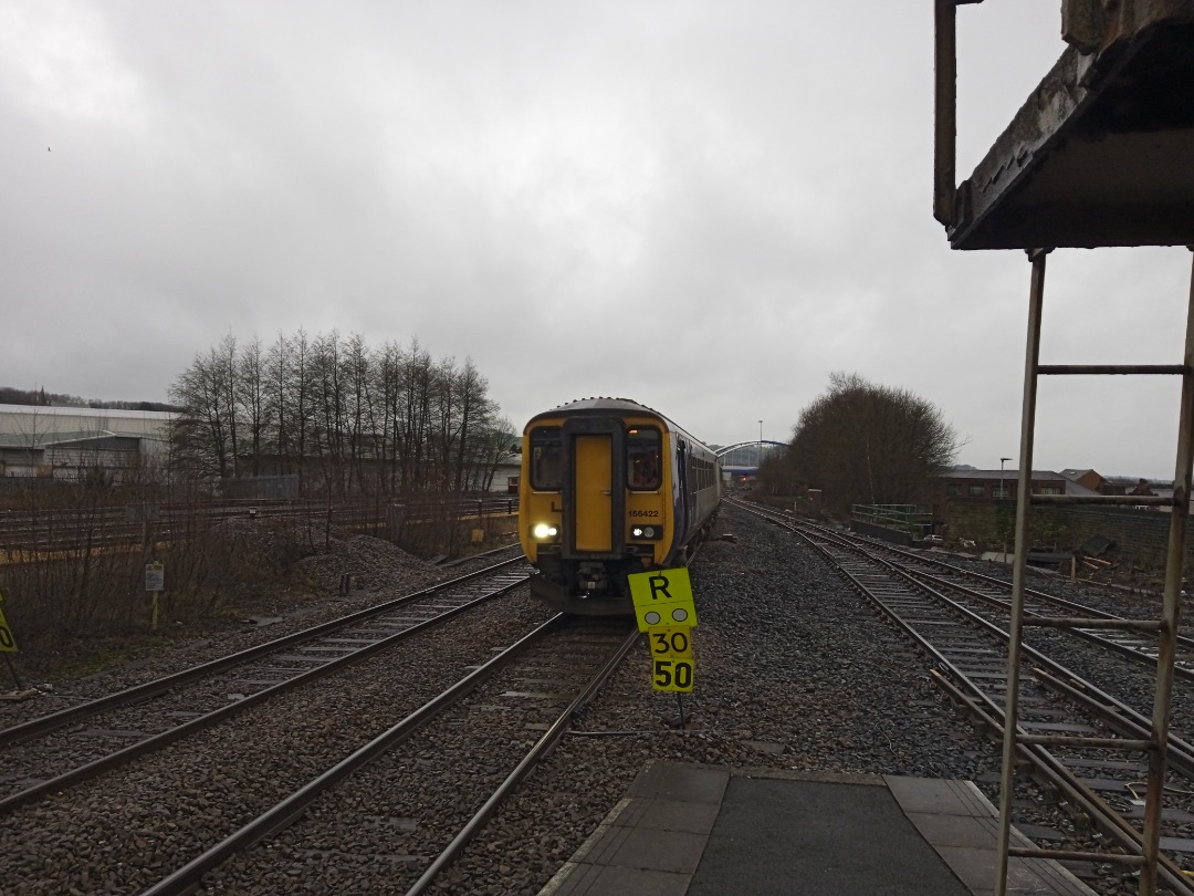 Whistlestopper on Train Siding: Northern class 156/4 No. #156422 arriving into Blackburn yesterday working 2N15 1024 Preston to Colne.