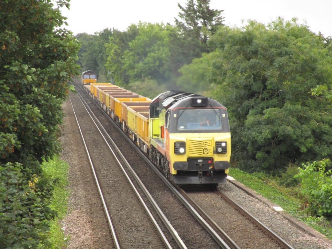 Inter City Railway Society on Train Siding: Colas Rail 70803 & 66849 on a engineers train. Taken approaching Portchester 21st August 2022.