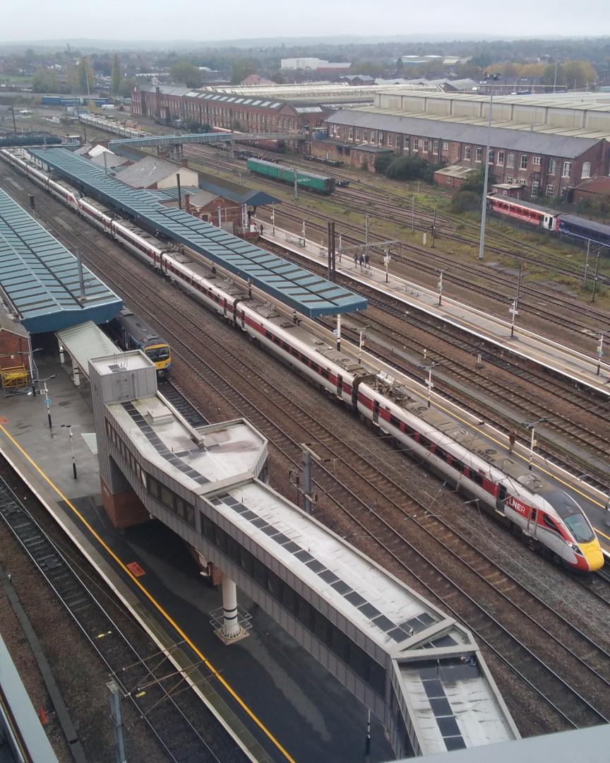 kieran harrod on Train Siding: A better look into the wabtec yard at doncaster works and doncaster station taken from the rooftop carpark of the interchange.
