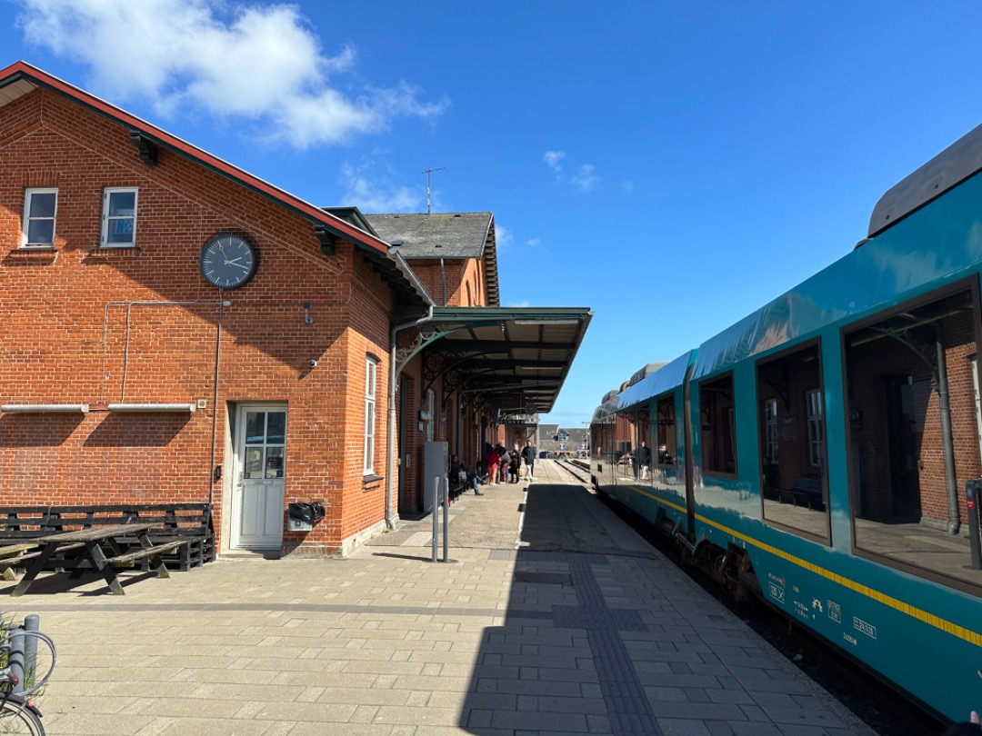 Vincent Hunink on Train Siding: Finally I managed a ride on the Struer-Ribe line in Northern Jutland DK. Simple Arriva diesels, great views. (I posted this
before on a...