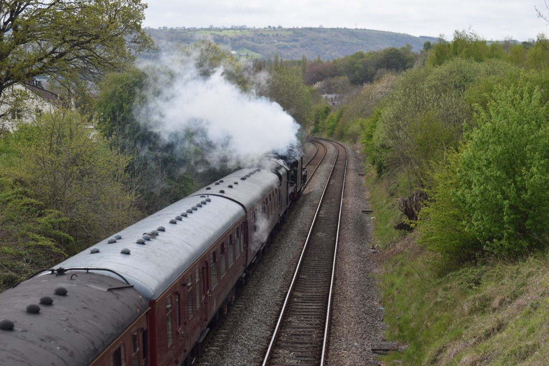 Hardley Distant on Train Siding: CURRENT: 45596 'Bahamas' (Leading) and 45690 'Leander' (Behind) pass Rhosymedre near Ruabon today with the
1Z41 12:35 Chester to...