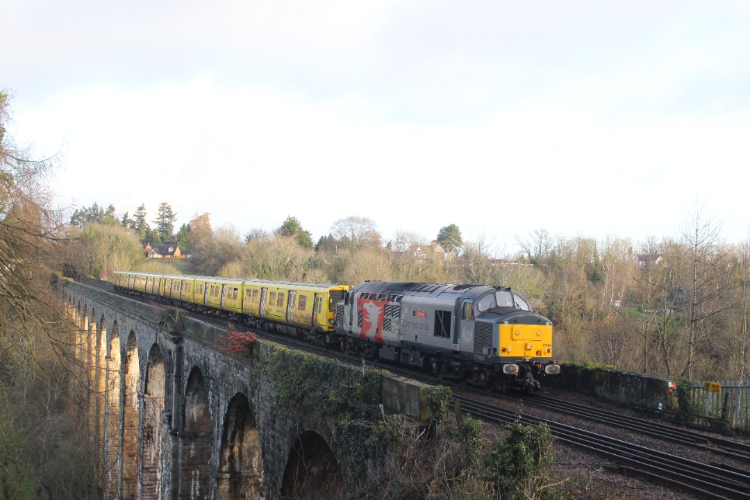 Jamie Armstrong on Train Siding: 37884 taking ex Merseyrail EMU's 507032 + 507013 for scrapping 5Q78 0611 Birkenhead North E.M.U.D to Newport Docks
(Simsgroup) Seen...