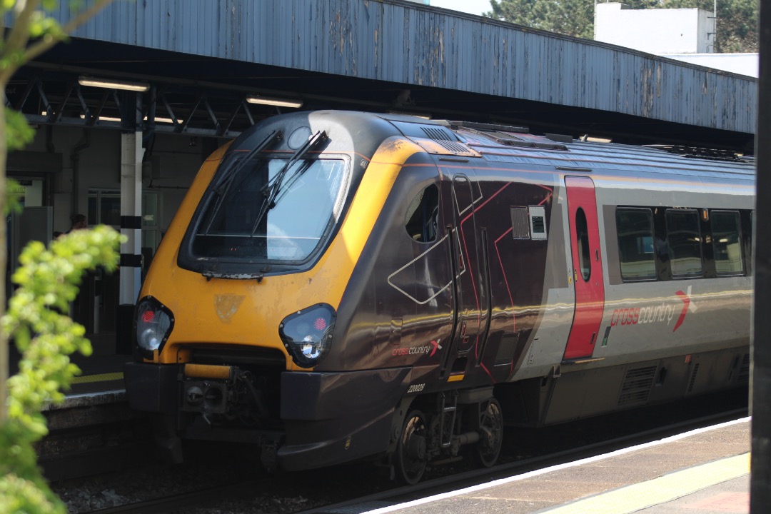 Rhys Harrison on Train Siding: Here are some other pictures from my time in the Southampton/Portsmouth area - including some SWML diverts
