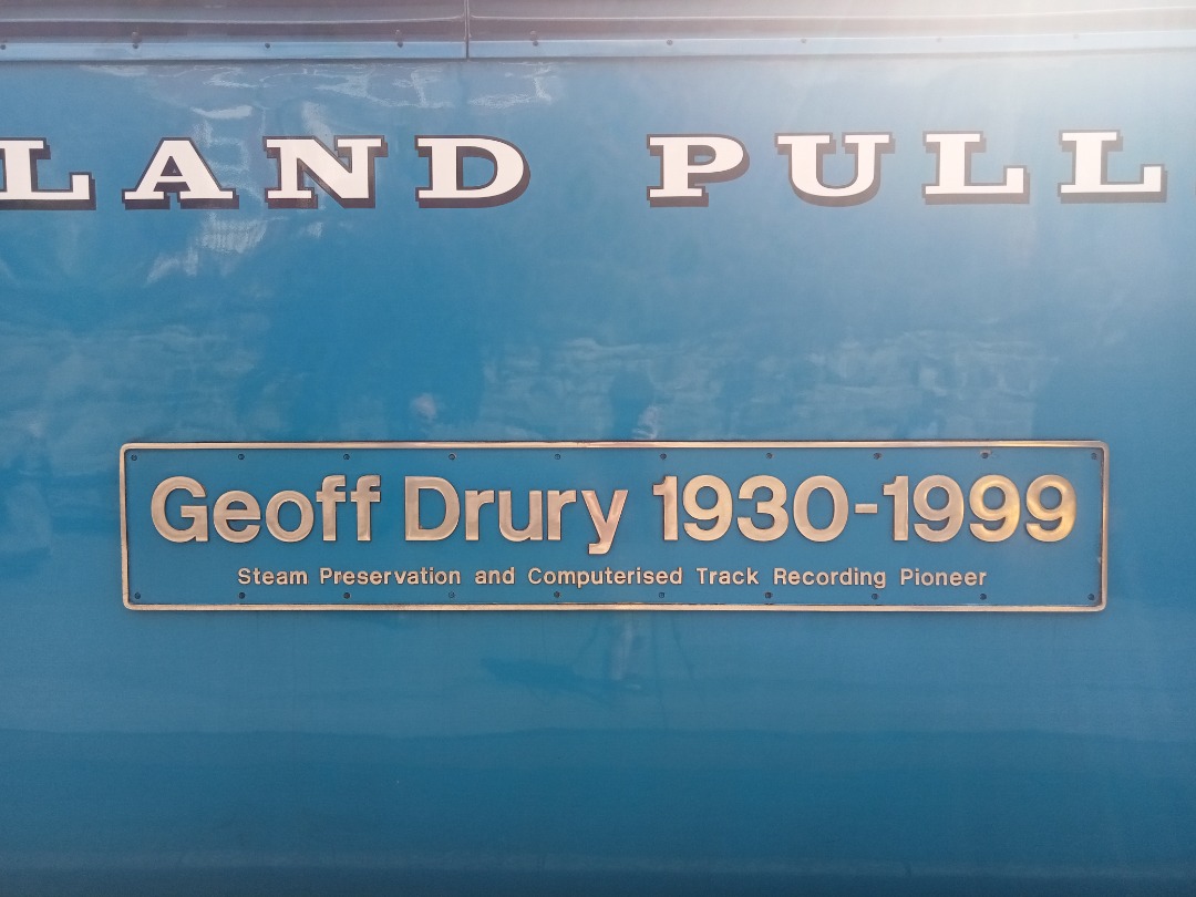 LucasTrains on Train Siding: 43059 & 43046 "Geoff Drury 1930-1999" running the "Midland Pullman" from Cardiff Central to Scarborough.