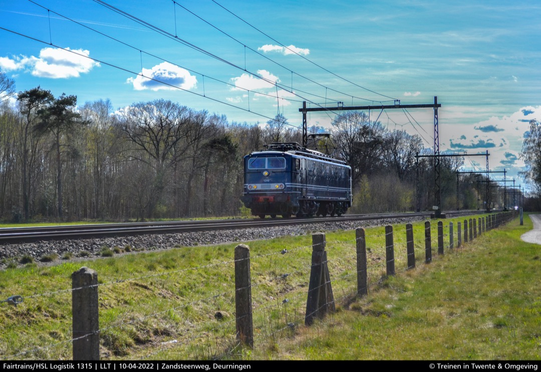 Treinen in Twente & Omgeving on Train Siding: Fairtrains/HSL Logistik 1315 komt door Deurningen, heen naar Bad Bentheim als LLT en daarna als terugweg naar
Amersfoort...