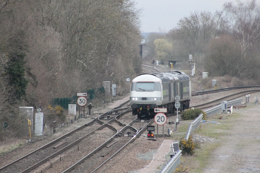 Derby spotter on Train Siding: SLC Rail #43465 and #43484 passing through #stensonjunction #Derbyshire on 20.3.23 moving from Butterley M.R.C. to Kings Norton
Ot Plant...
