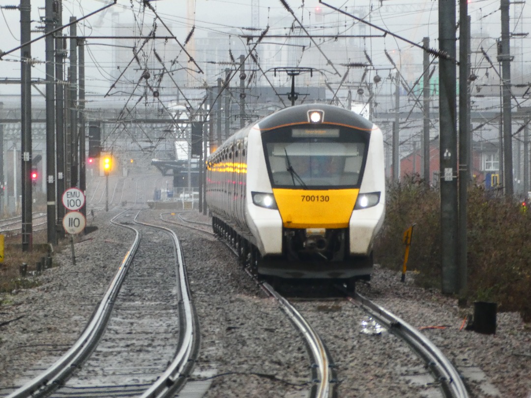 Jacobs Train Videos on Train Siding: #700130 is seen passing Cricklewood station with a Thameslink service to Three Bridges