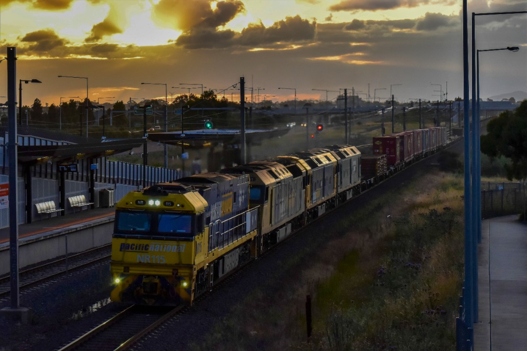 Shawn Stutsel on Train Siding: With the Setting Sun in the Background, Pacific National's NR115, AN1, G530 and G537 rolls through Williams Landing,
Melbourne with...