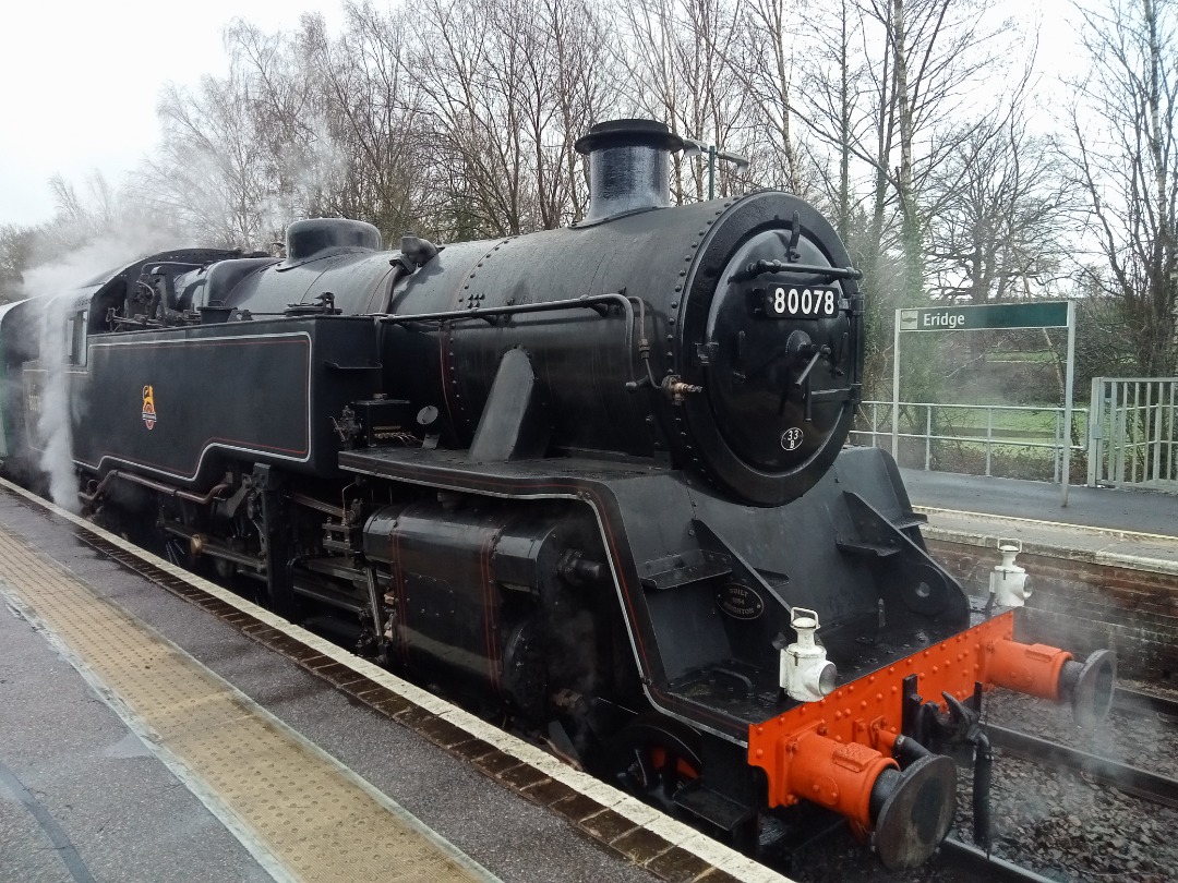Richard Andrew Swayne on Train Siding: #steam #steamlocomotive #locomotive #train #spavalleyrailway #spavalley #brstandard #CaledonianRailway #lettingoffsteam
#gala