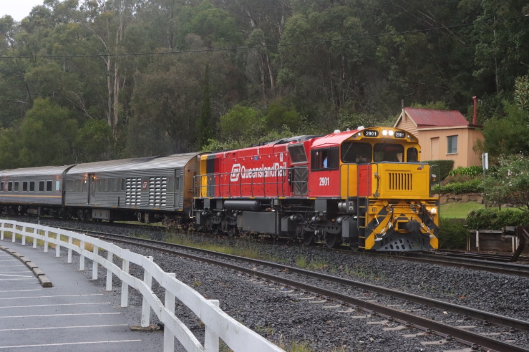 Rail Town Productions on Train Siding: Queensland Rail's 2901 hauls the "Westlander" bound for Brisbane is seen passing Spring Bluff, which is
located between...
