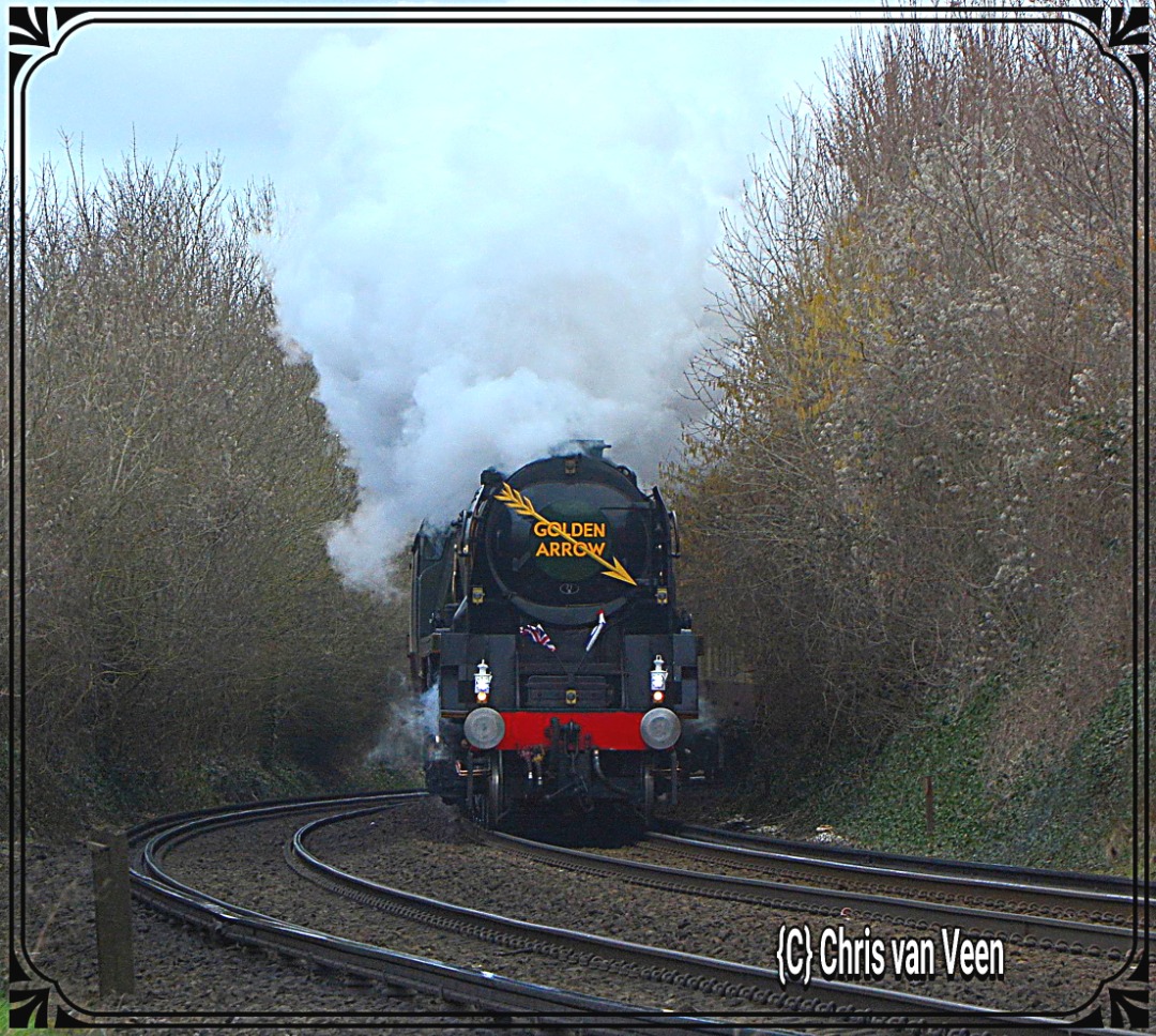Chris van Veen on Train Siding: Kettle 34046 "Braunton" & Brush Type 4 (Class 47) No. D1924 on rear run through Kent today with the Saphos Tours
Brum to Canterbury...