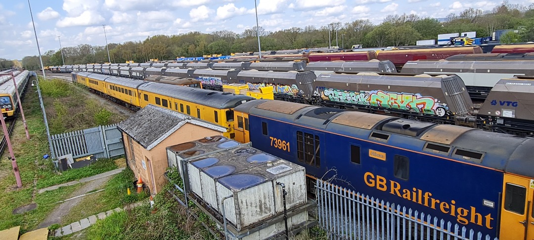 andrew1308 on Train Siding: At Tonbridge West Yard today is a little bit more busy than when I came a couple of weeks ago