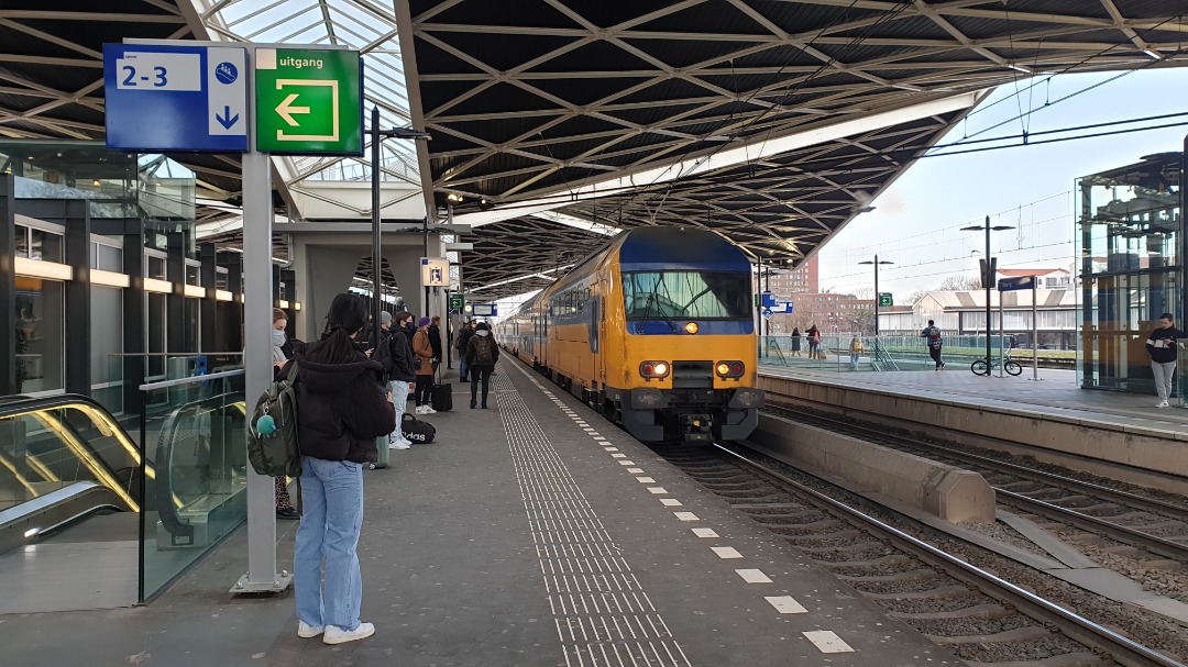 Ariën Claij on Train Siding: Gisteren heb ik weer eens voor het eerst sinds lange tijd met de DDZ gereisd. Dit materieel rijdt weer sinds begin december
afgelopen...