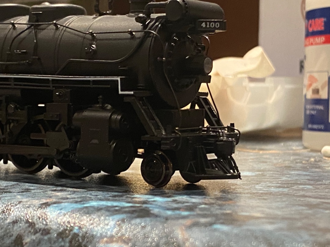 Canadian Modeler on Train Siding: If you look closely in the previous video you my have noticed the front truck is now painted black I didn't do the part
where the...