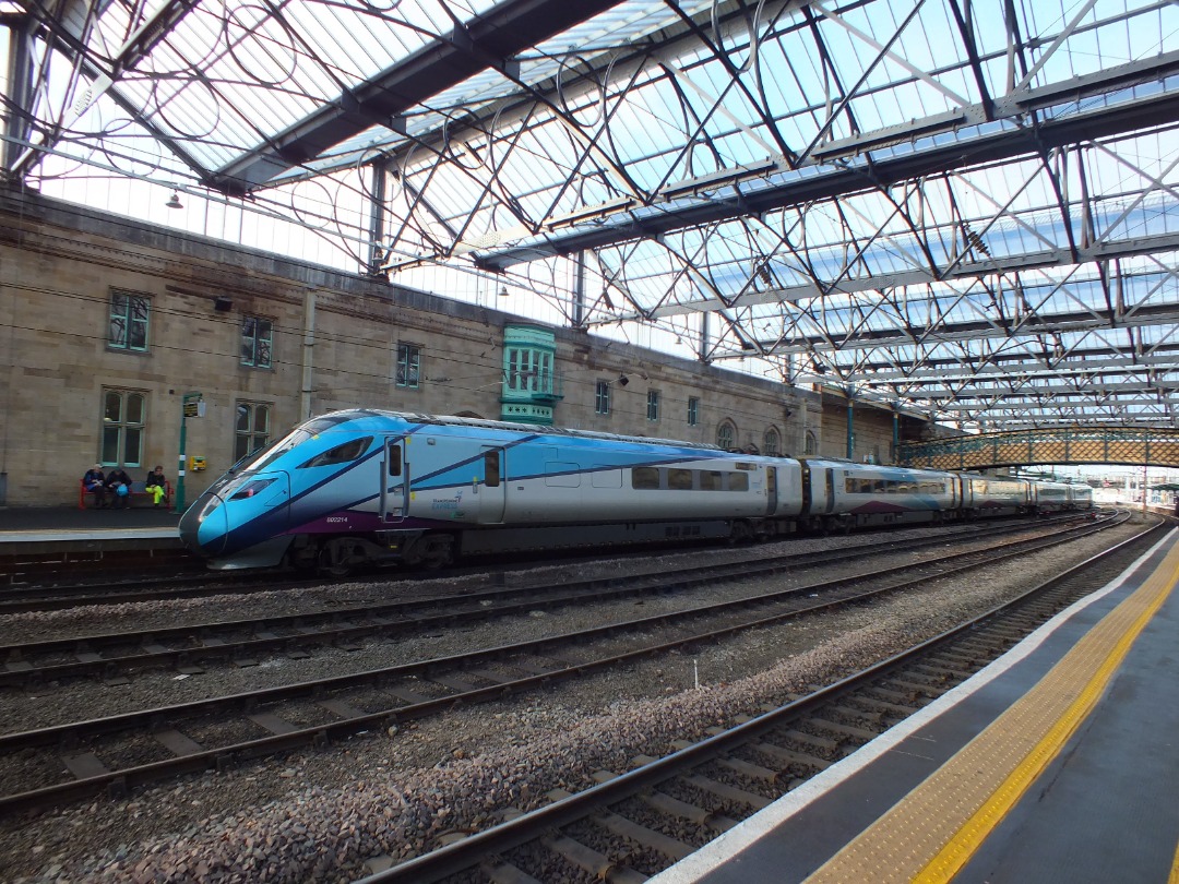 Cumbrian Trainspotter on Train Siding: Transpennine Express class 802/2 No. #802214 calling at Carlisle yesterday working 1S46 1004 Manchester Airport to
Edinburgh.