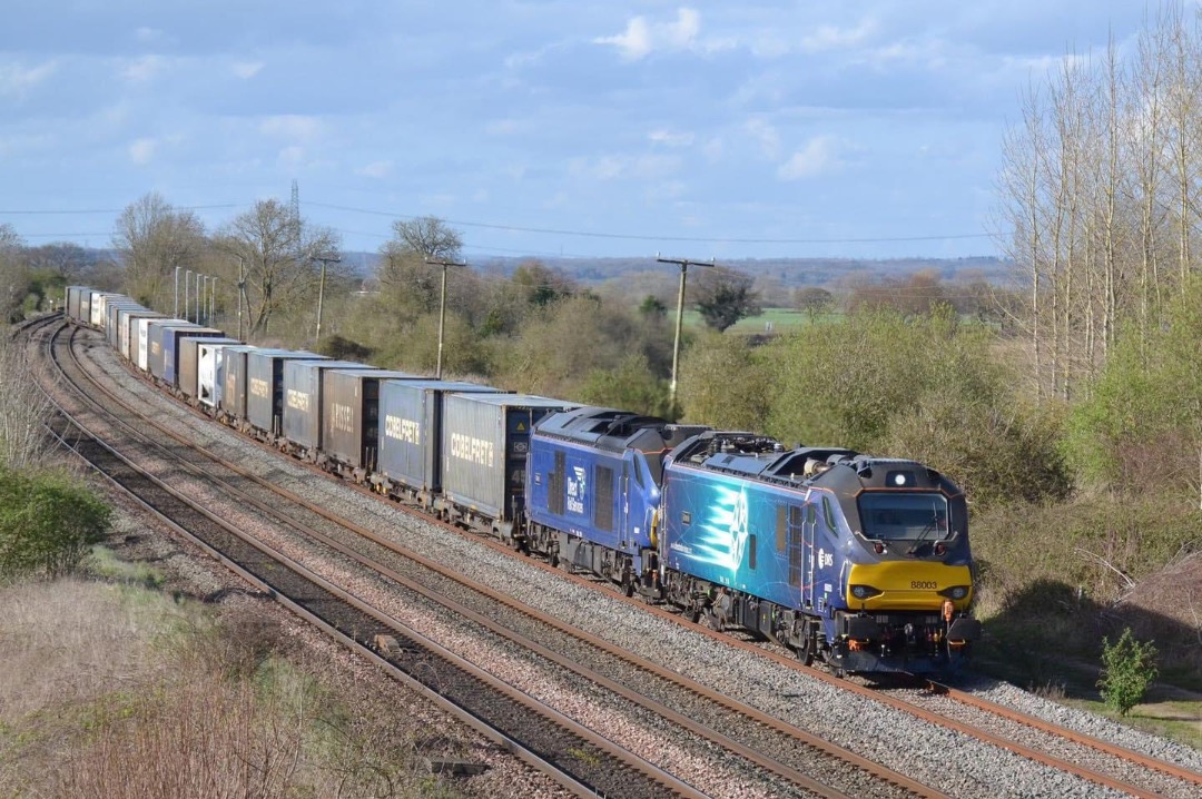 Inter City Railway Society on Train Siding: 88003+68007 roll into Elford loop with the diverted 4Z27 Coatbridge-Daventry intermodal
