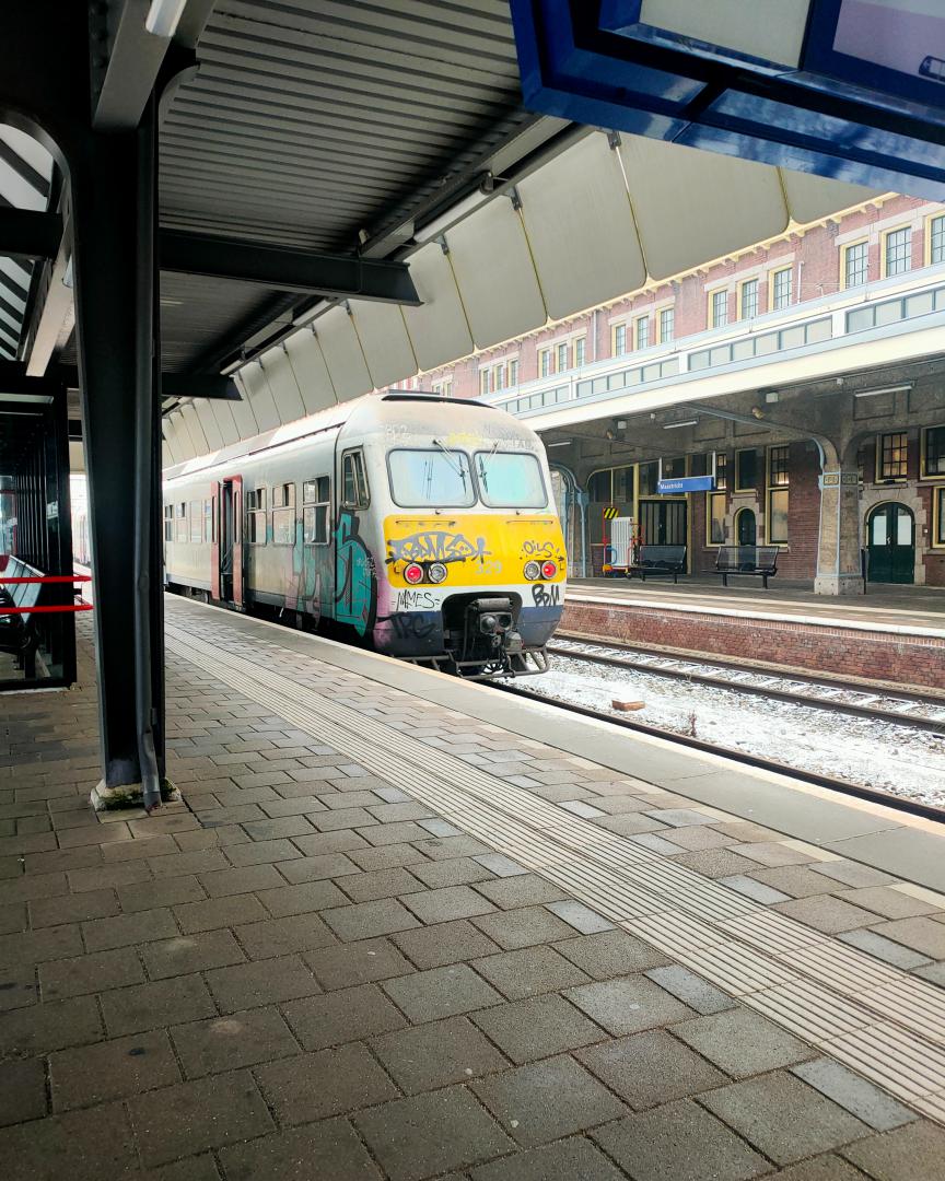 Christiaan Blokhorst on Train Siding: Wanted to make this trip for a long time. And on this cold saturday went to liege. The sun made the day good and finally
the...