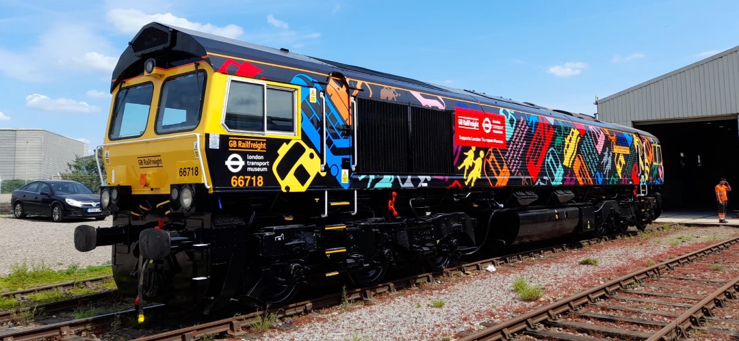 Inter City Railway Society on Train Siding: The latest release from Arlington Fleet Services Ltd Paintshop this morning for GB Railfreight. Was 66718 the loco
was named