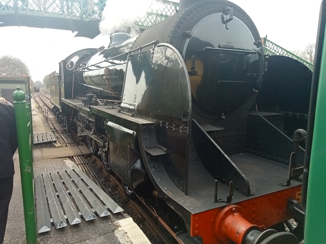 Richard Andrew Swayne on Train Siding: #Watercressline #MidHantsRailway #trainspotting #chopper #Class20 #diesel #s15 #steam #steamlocomotive #tenwheeler