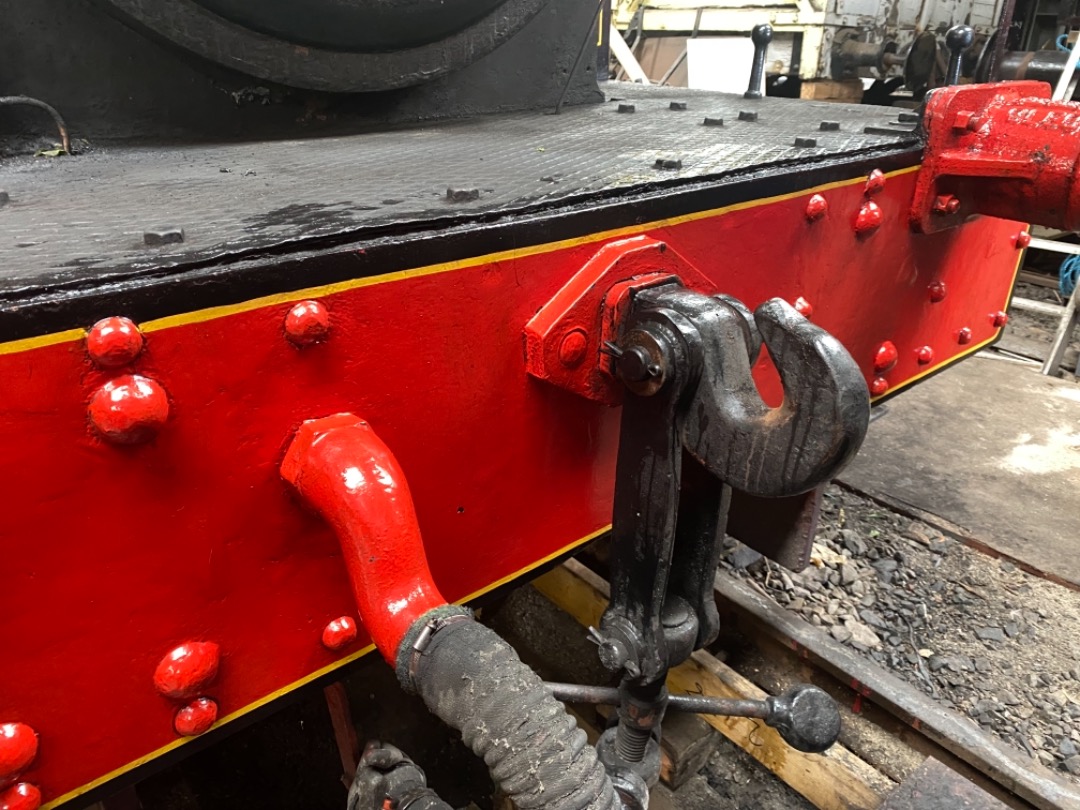 Steven Carty on Train Siding: We have a running day on the 29th of this month , so getting 'Forth' presented as best as I can. Finished cleaning
(almost...still got...