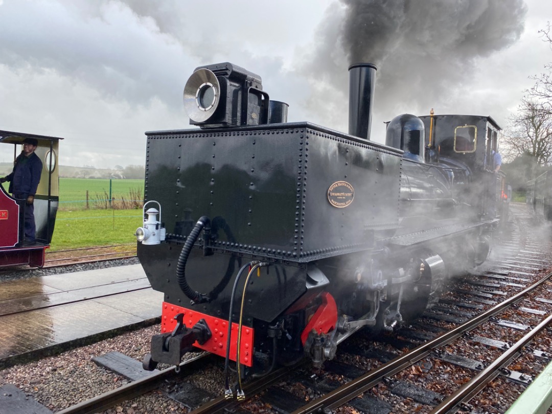Sam Worrall on Train Siding: A few interesting locos at Statfold Barn Railway today. Counted over 15 locos in total including a bus and a Garrett as seen
above.