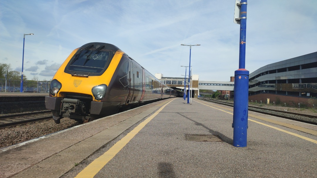 UniversalTransportStudio on Train Siding: Some CrossCountry, Chiltern Railways Trains along with the GWR Shuttle from Oxford At Banbury Station (13/04/24)