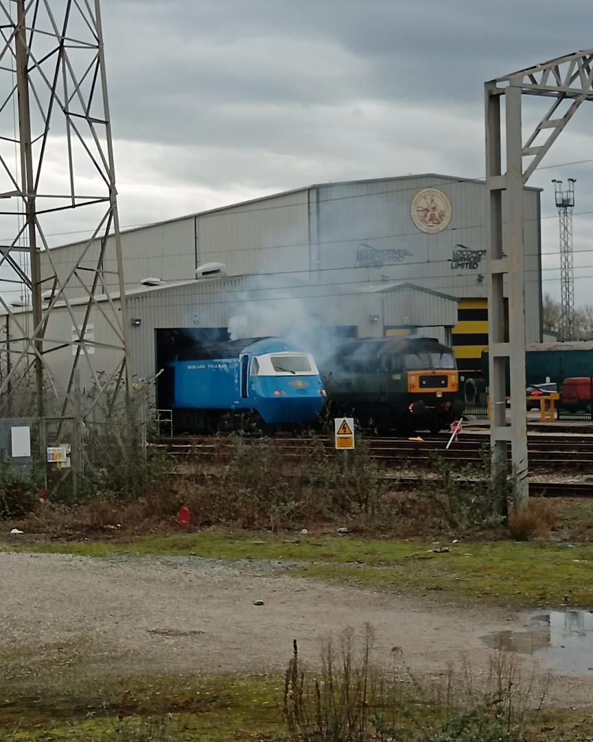 TrainGuy2008 🏴󠁧󠁢󠁷󠁬󠁳󠁿 on Train Siding: I've had an amazing day today in Crewe! I saw a bunch of light loco moves and a handful of
freight workings,...