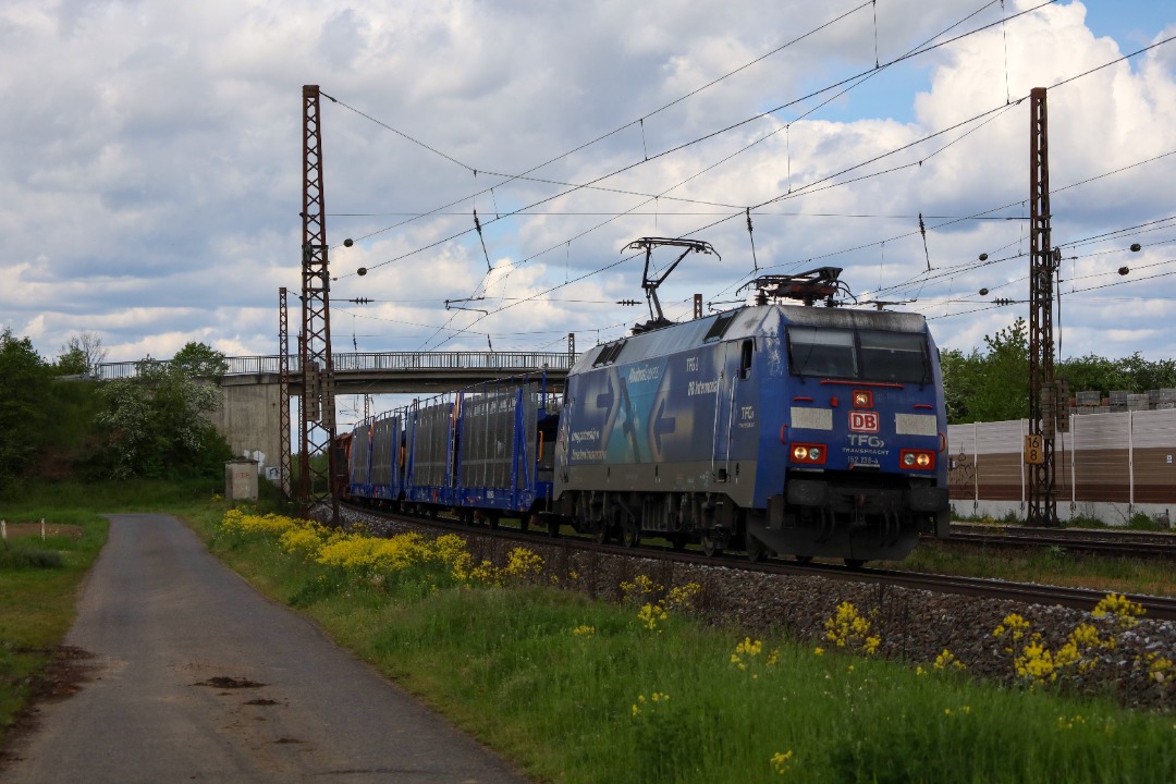 Jamie on Train Siding: 🇩🇪152 138-4 fährt mit einem gemischten Güterzug bei Retzbach-Zellingen in Fahrtrichtung Würzburg.