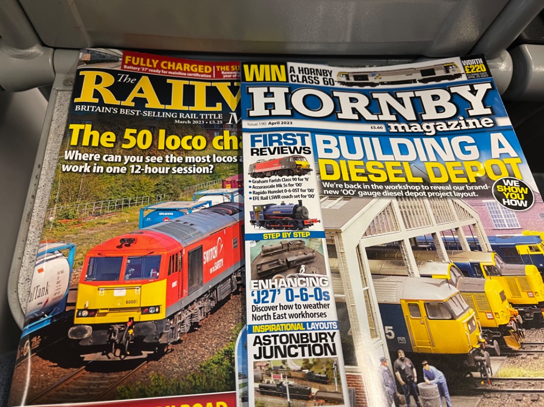 Johnbrunlees on Train Siding: Reading material for todays journey, although I have got Uni work to do as well #trains #uktrains #railways #ukrails
#trainspotting...