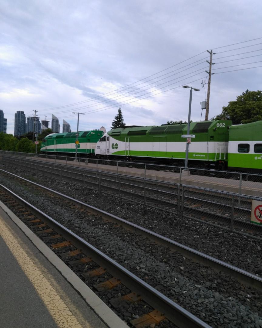 Ryan on Train Siding: Rare #GOtransit duel locomotive train spotted at MimicoGO. An MP40 with the old green livery is attached to an MP54 with the new olive
livery.