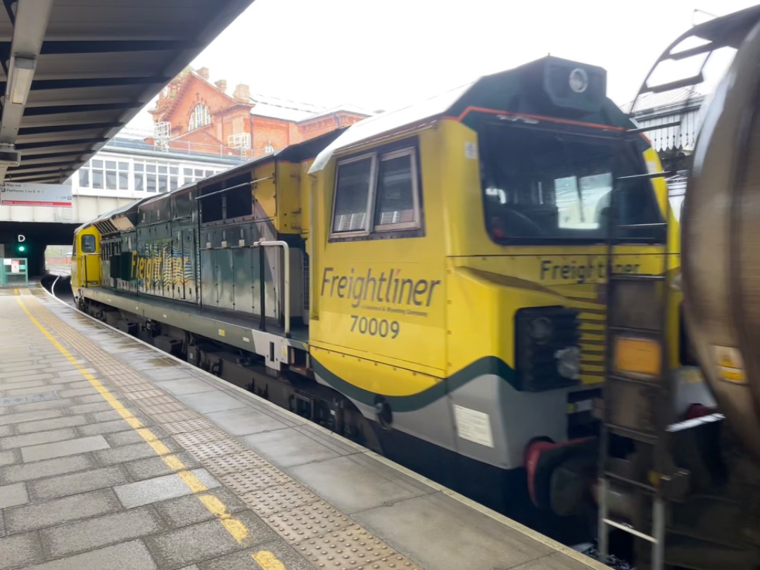 Andrea Worringer on Train Siding: Freightliner class 70009 on loan to Colas passing through Nottingham Station with the Kingsbury tanks