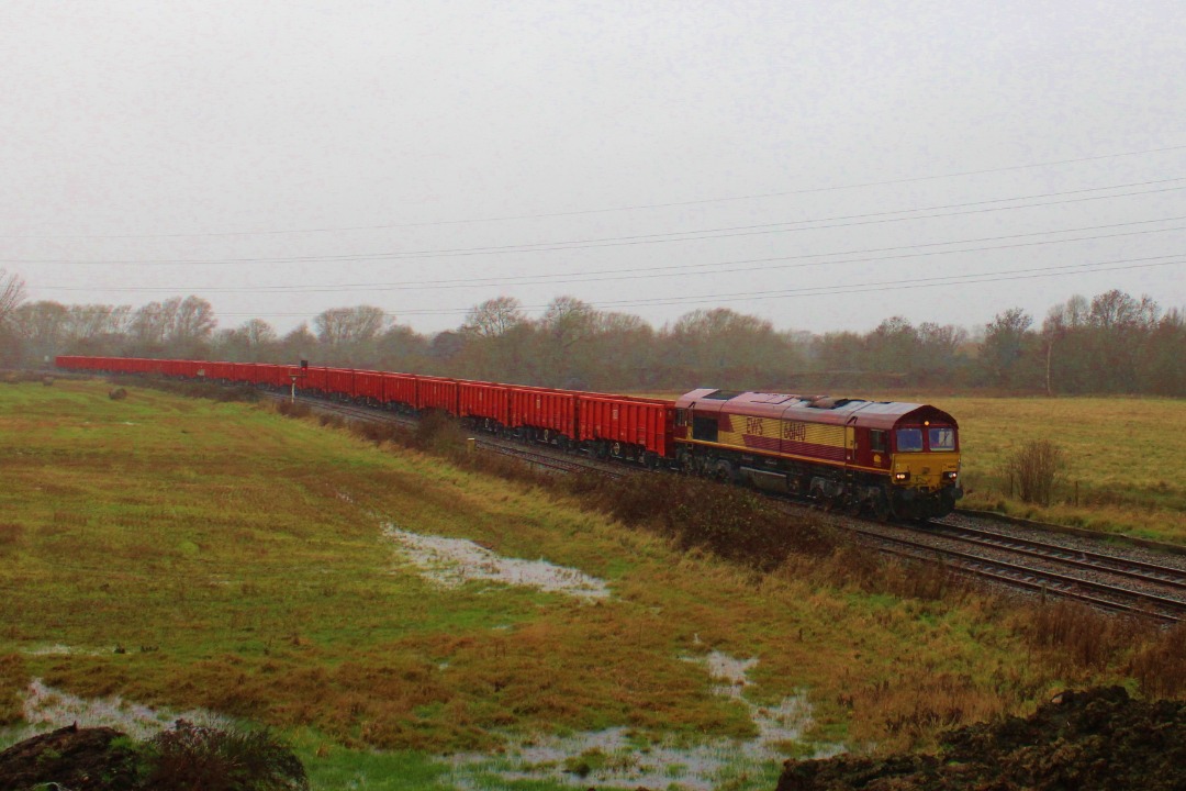 Jamie Armstrong on Train Siding: 66140 working Walsall freight - Brigg sidings. Seen at Wason's Bridge Stenson, coming off Stenson Jcn joining the Castle
Donington...