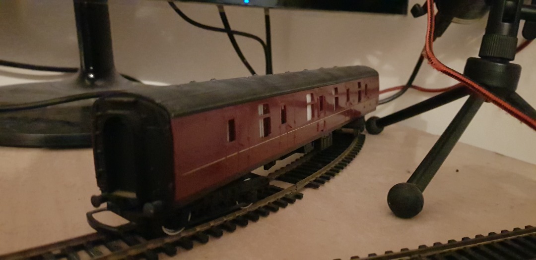 Wits Main & Branchline on Train Siding: Well here is my new stock ready for the re-opening of the Ivy Main & Branchline! It includes a Class 20, a Class
82, a Full...