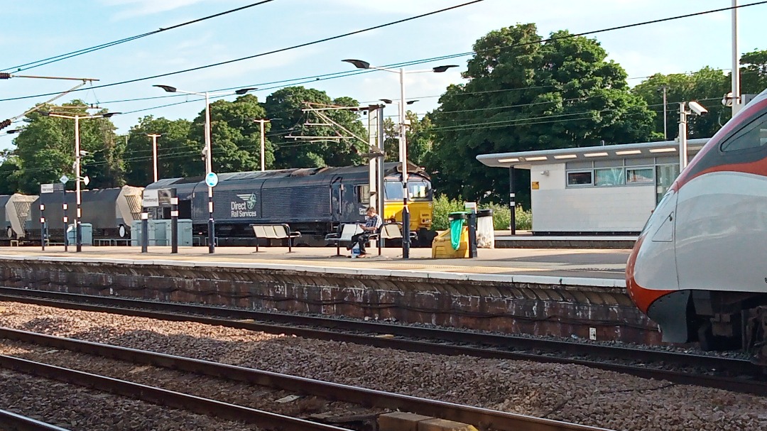 Murrayplayz on Train Siding: Hey guys, im back with some Peterborough pictures with 2 Scotland liveries, ashame the passing trains were on strike so i only saw
1 passing