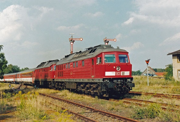 Tobias Dietze on Train Siding: #trainspotting #train #diesel #db Fernverkehr #elbumleiter #dumme Streckenstilllegung #EC