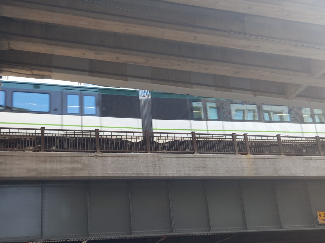 Chris. H on Train Siding: Réseau Express Metropolitan #train be tested near Gare Centrale. The first part of the REM is set to open in the next 2
months.