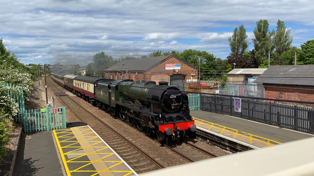 Rowan on Train Siding: Here is a collection of photos I've taken of various railtours earlier this year! All of these were taken at my local station
named...
