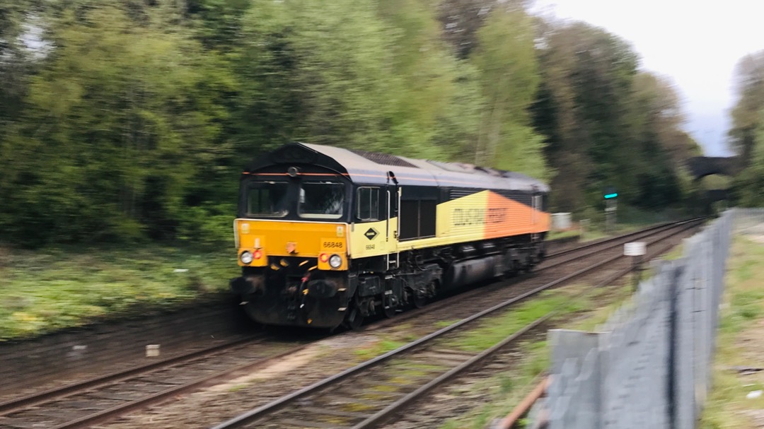George on Train Siding: A couple from Thursday evening, 66848 working down to Westbury and 730008 & 009 heading to Bromsgrove (19.30 off Sutton Coldfield.)