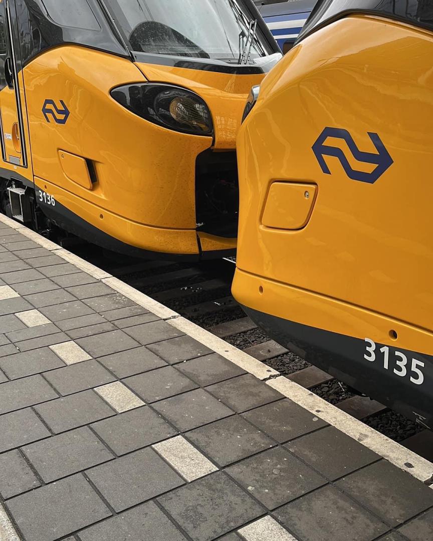 Michel Lintermans on Train Siding: De Intercity Nieuwe Generatie is een type nieuwe enkeldekstreinstellen van de Nederlandse Spoorwegen. De treinen zijn van het
type...