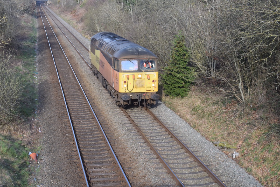 Hardley Distant on Train Siding: CURRENT: 56094 passes Rhosymedre near Ruabon today with the 0Z54 15:21 Crewe Basford Hall SSM ro Chirk Kronospan Light Engine
movement.