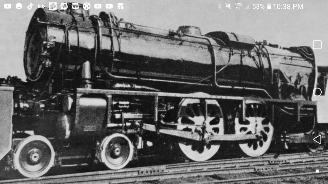 T Newton on Train Siding: Ever wonder what a Milwaukee Road Class A looked like without its streamlining, well here you go