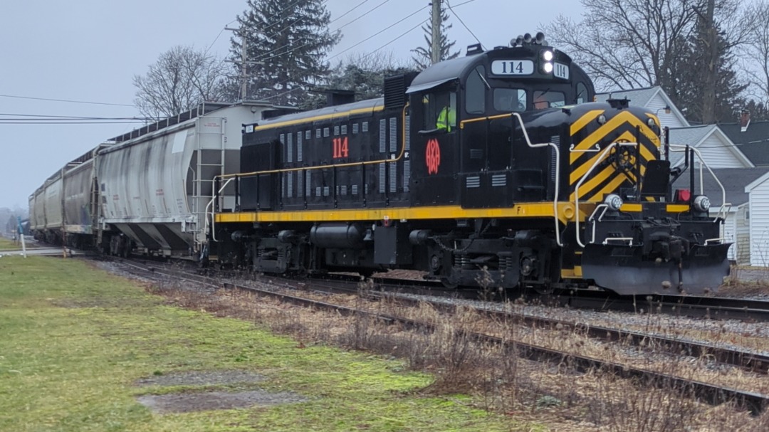 CaptnRetro on Train Siding: Arcade & Attica #114, recently acquired Alco RS-3M formerly of the Delaware & Hudson Railroad #trainspotting #train #diesel