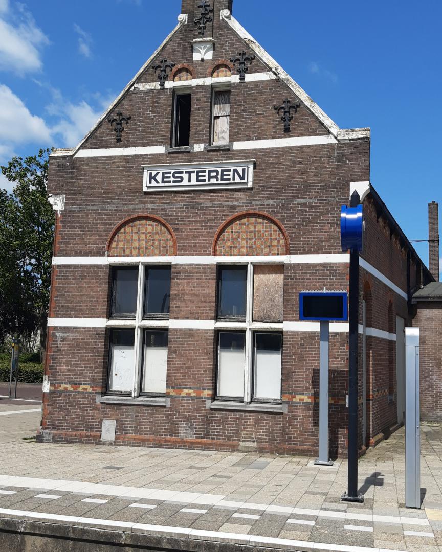 Arthur de Vries on Train Siding: Recently I explored the route from Kesteren to Rhenen in the Netherlands. There used to be a railway between the two places,
until the...