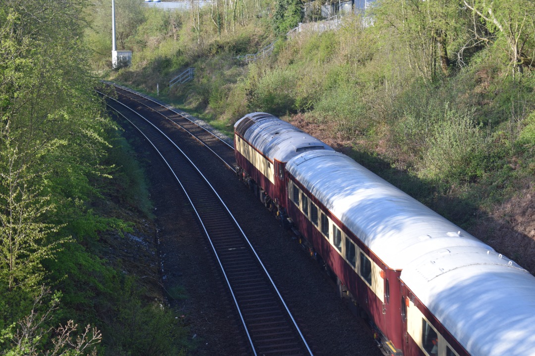Hardley Distant on Train Siding: CURRENT: 57313 'Scarborough Castle' (Front - 1st Photo) and 57315 'The Mole - Thunderbirds' (Rear - 2nd
Photo) pass through Rhosymedre...