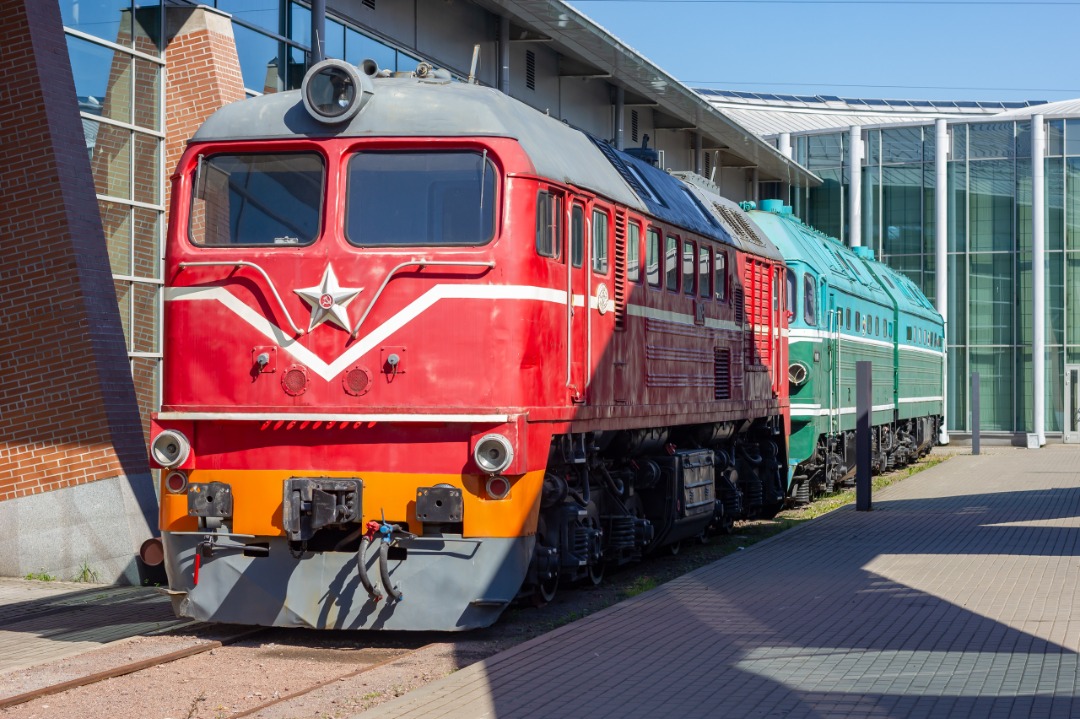 CHS200-011 on Train Siding: Diesel locomotive M62-1, the first diesel locomotive of the legendary series of diesel locomotives built for the USSR and
European...