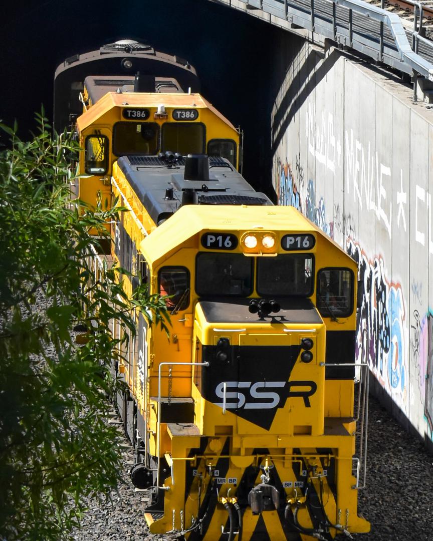 Shawn Stutsel on Train Siding: SSR's P16, T386 and S312, leads an Empty Grain Wagon transfer, out of the Bunbury Street Tunnel, Footscray Melbourne, from
Kensington to...