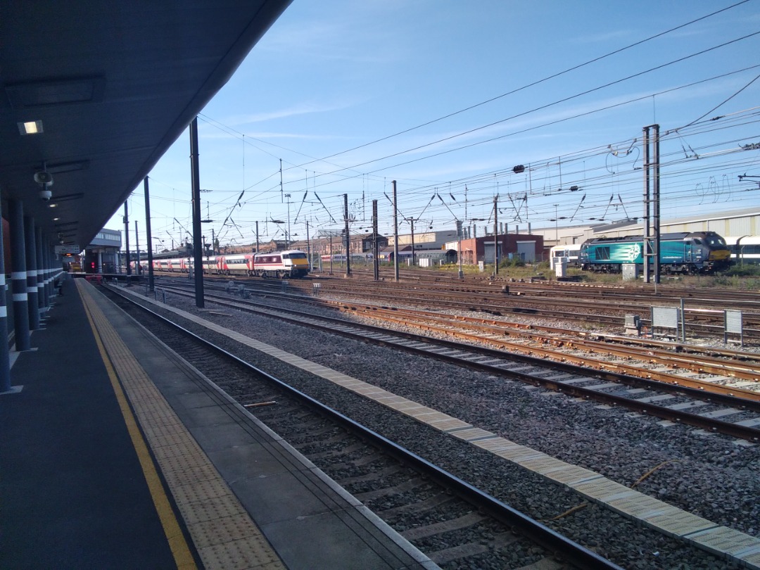 kieran harrod on Train Siding: Some photos of the suprise guest I got when spotting at Doncaster station Saturday morning. The DRS 68034 from Carlisle
knightsmoor...